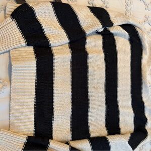 LOFT Black and Cream Knit Sweater